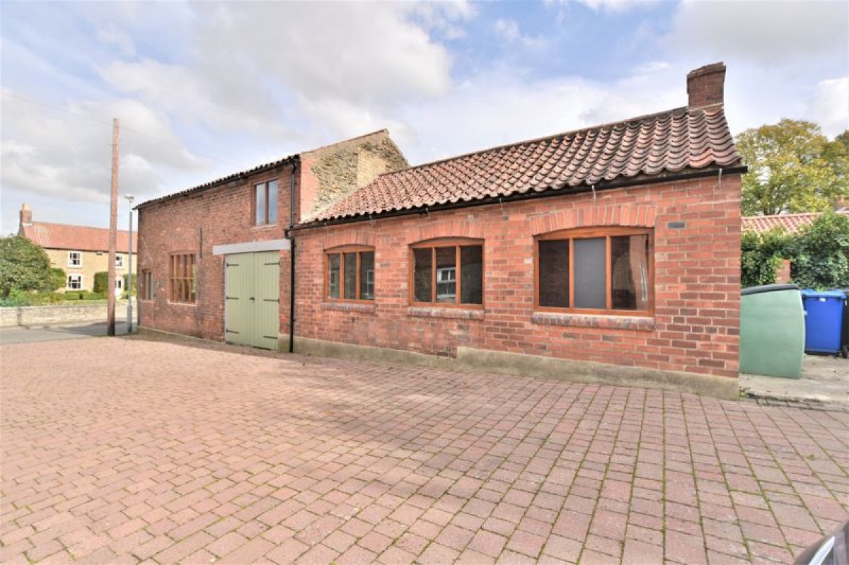 Images for Front Street, Normanby-By-Spital