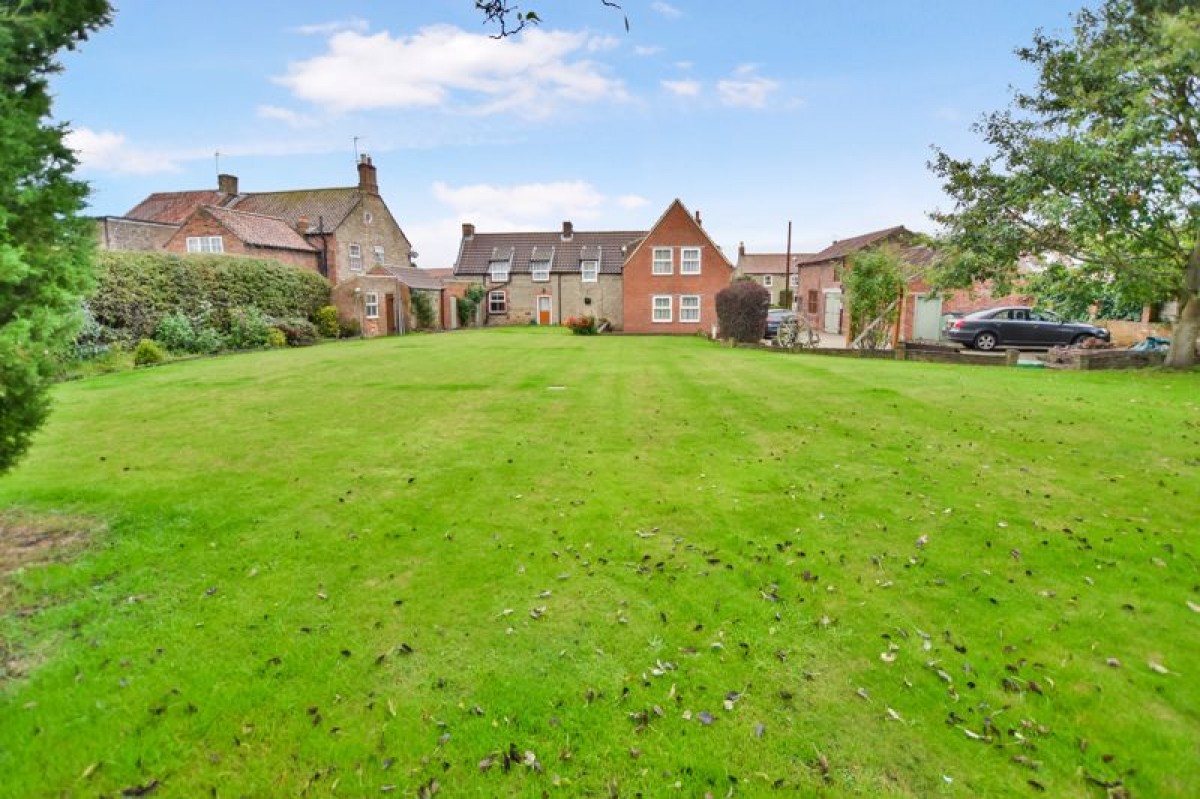 Images for Front Street, Normanby-By-Spital