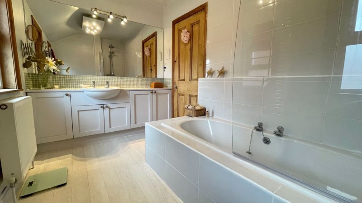 Images for West Parade, West End, Lincoln