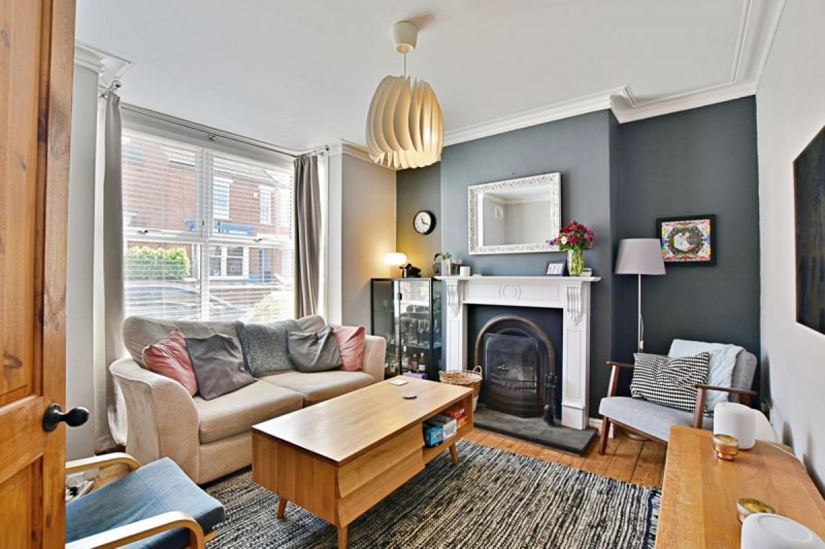 Images for May Crescent, West End, Lincoln
