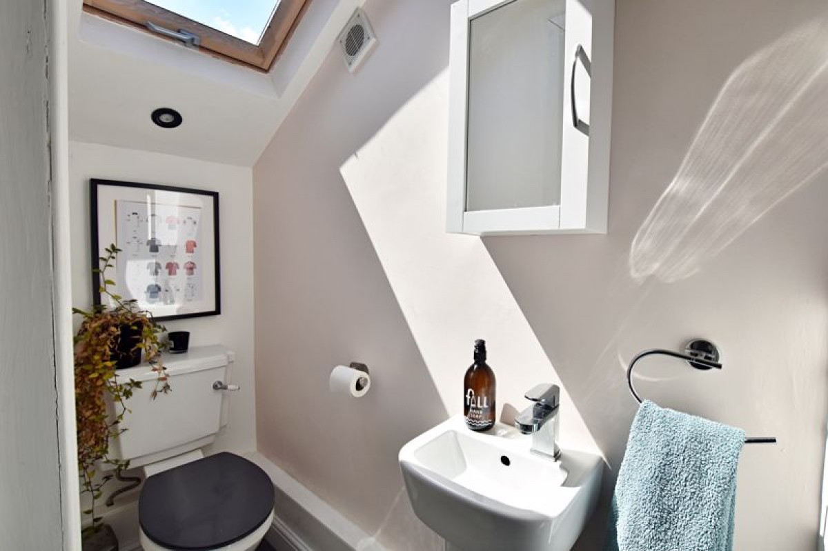 Images for May Crescent, West End, Lincoln