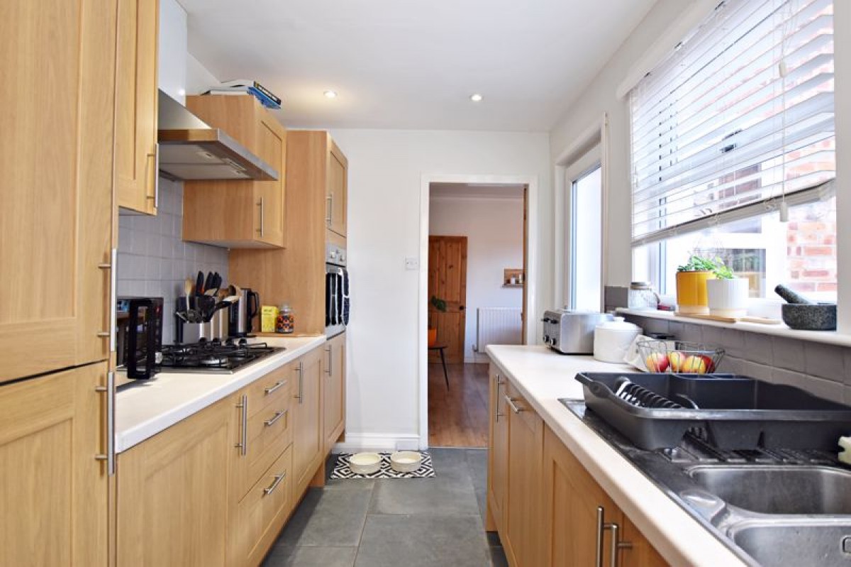 Images for May Crescent, West End, Lincoln
