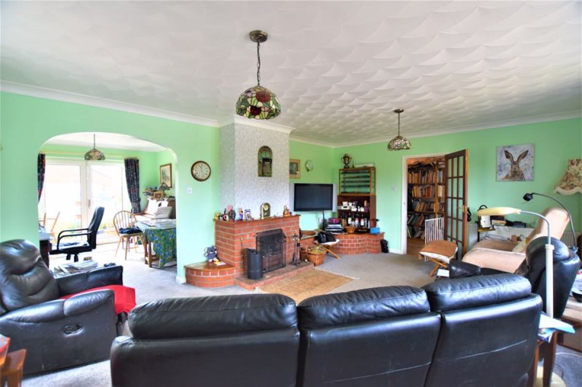Images for Lowthorpe, Southrey