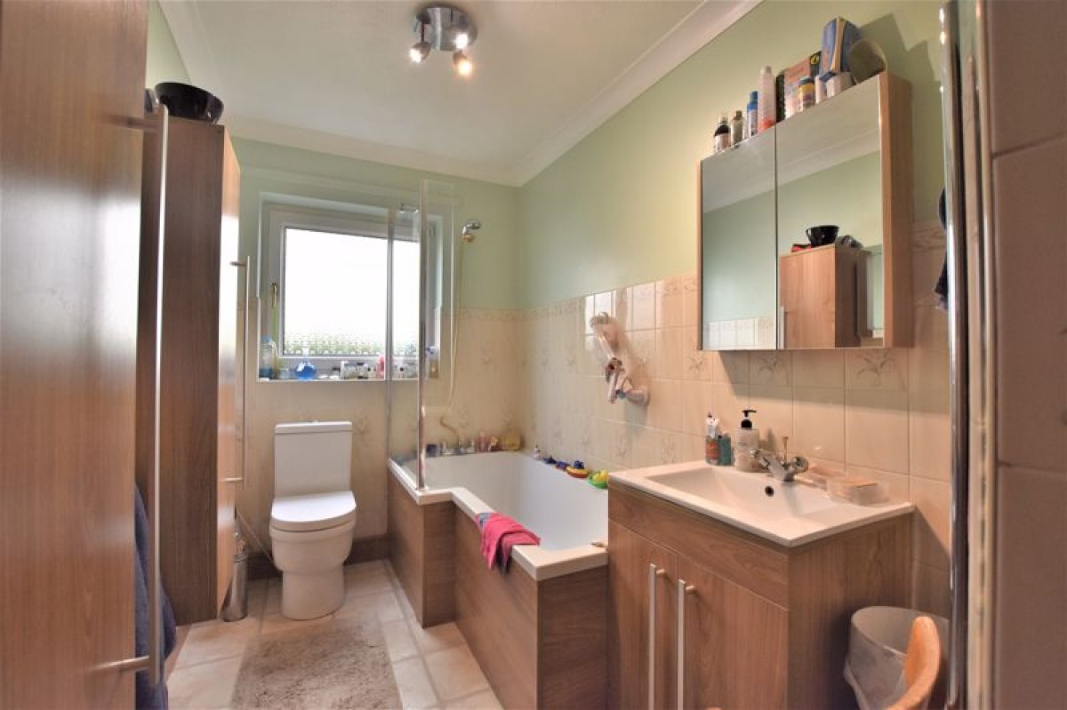 Images for Lowthorpe, Southrey