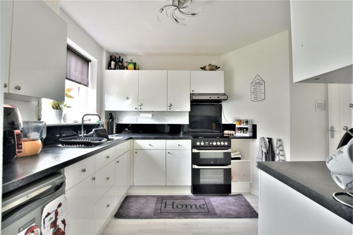 Images for Brattleby Crescent, Ermine East, Lincoln