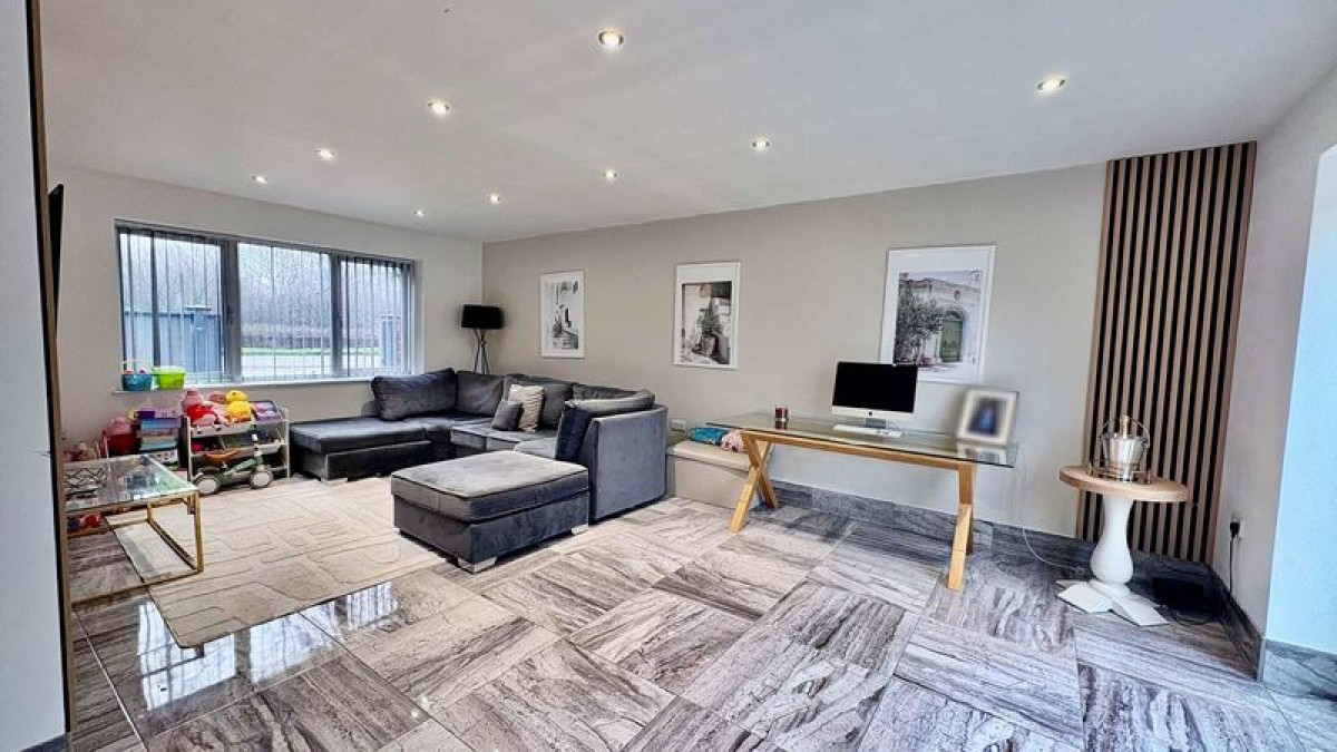 Images for Lincoln Road, Saxilby, Lincoln