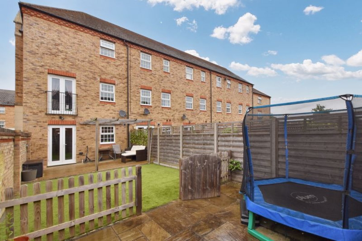 Images for Squirrel Chase, Witham St Hughs, Lincoln