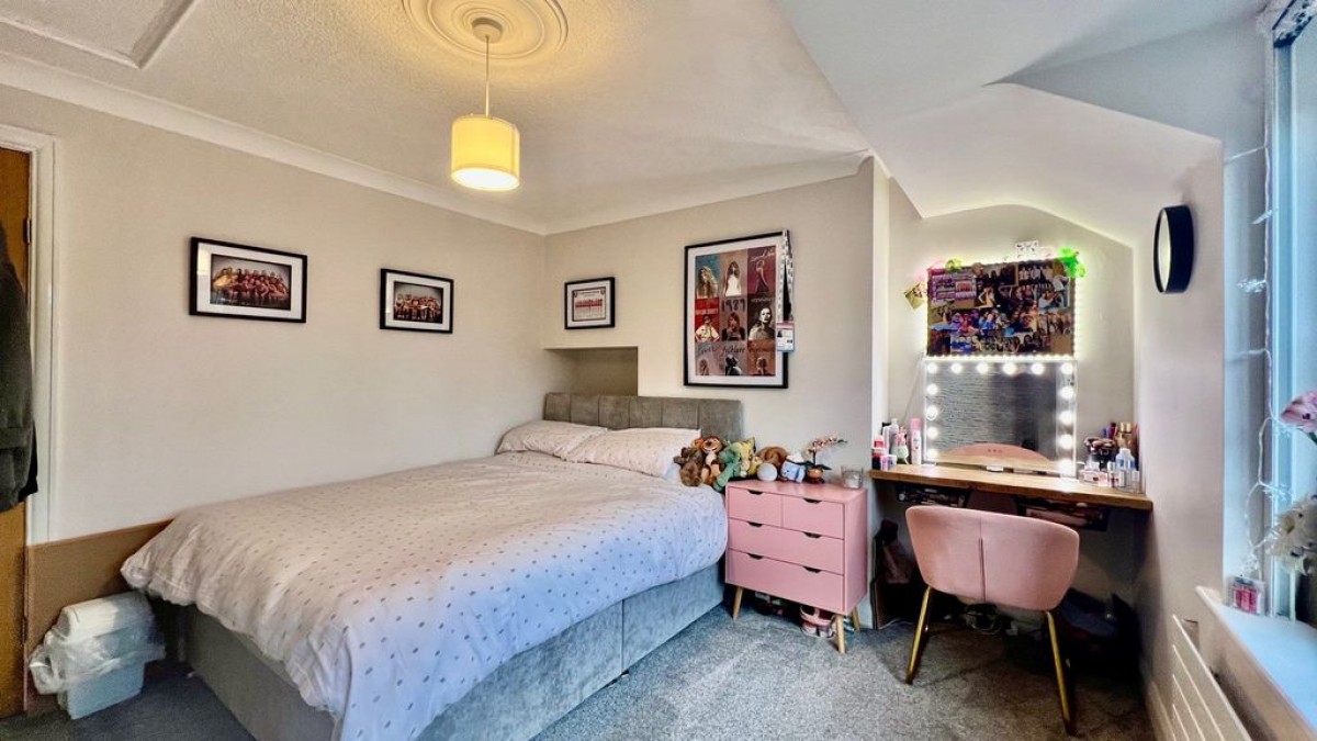 Images for New Row, Messingham