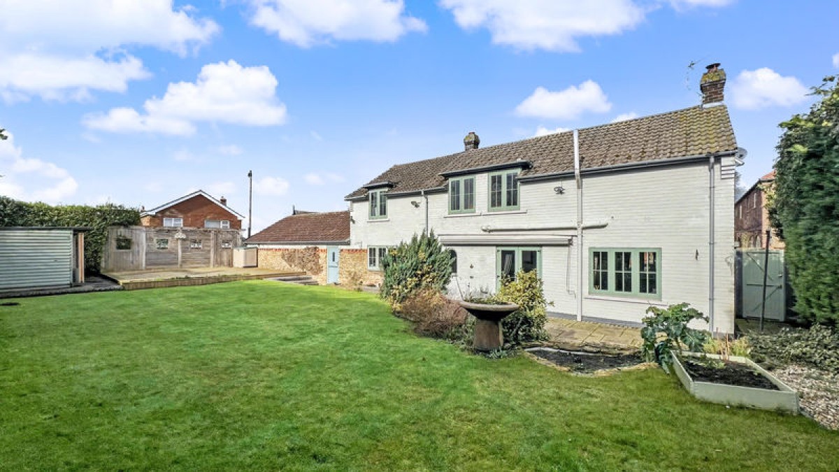 Images for New Row, Messingham