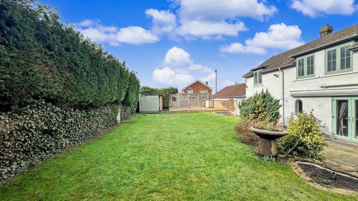 Images for New Row, Messingham