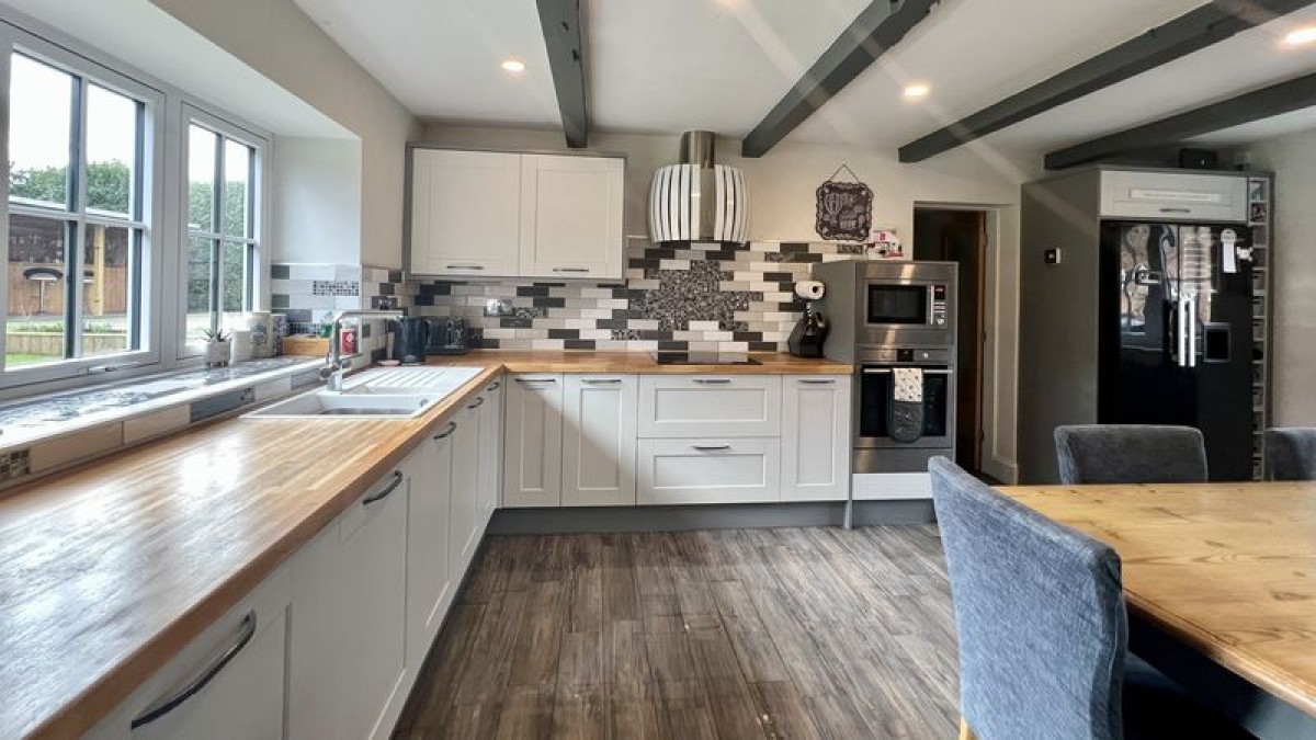 Images for New Row, Messingham