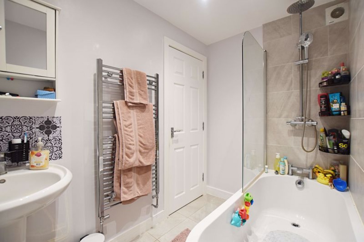 Images for Bridge Street, Saxilby, Lincoln
