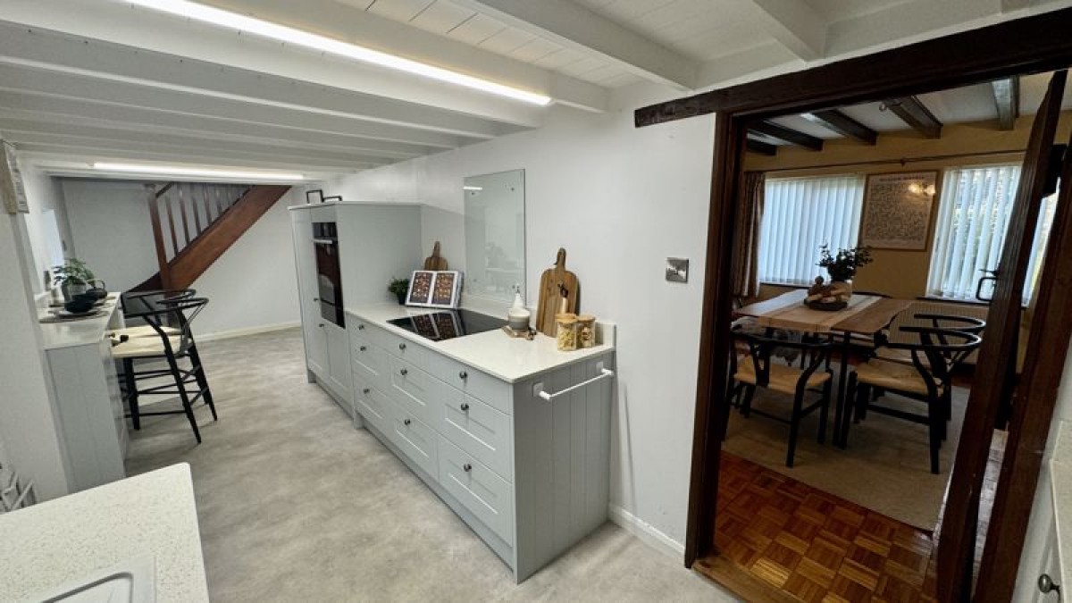 Images for Cobweb Cottage, Dunholme Road, Lincoln