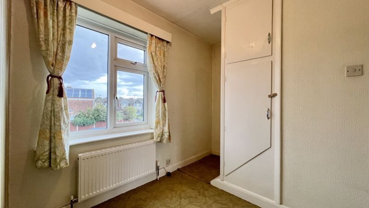 Images for Cliff Avenue, Winterton