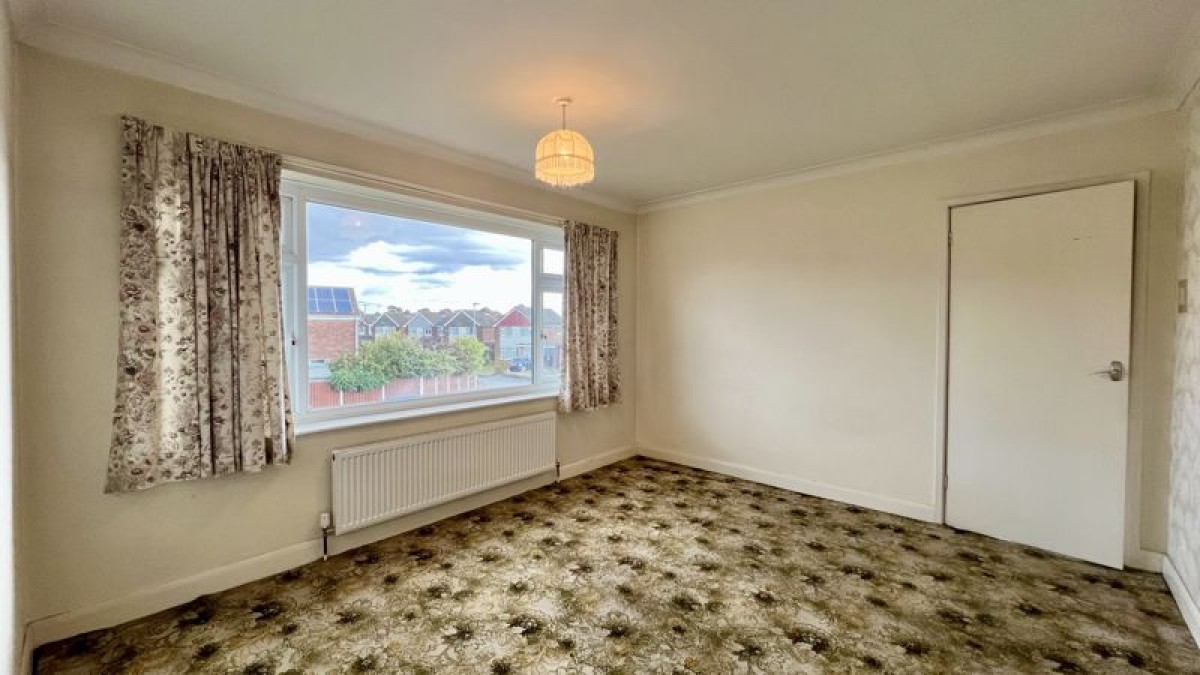 Images for Cliff Avenue, Winterton