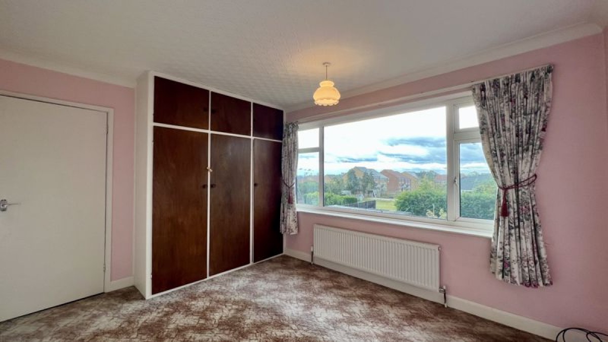 Images for Cliff Avenue, Winterton