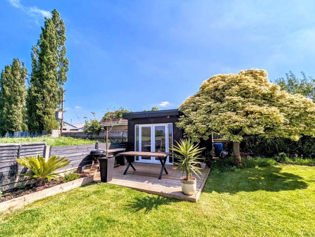 Images for Cliff View, Aisthorpe, Lincoln