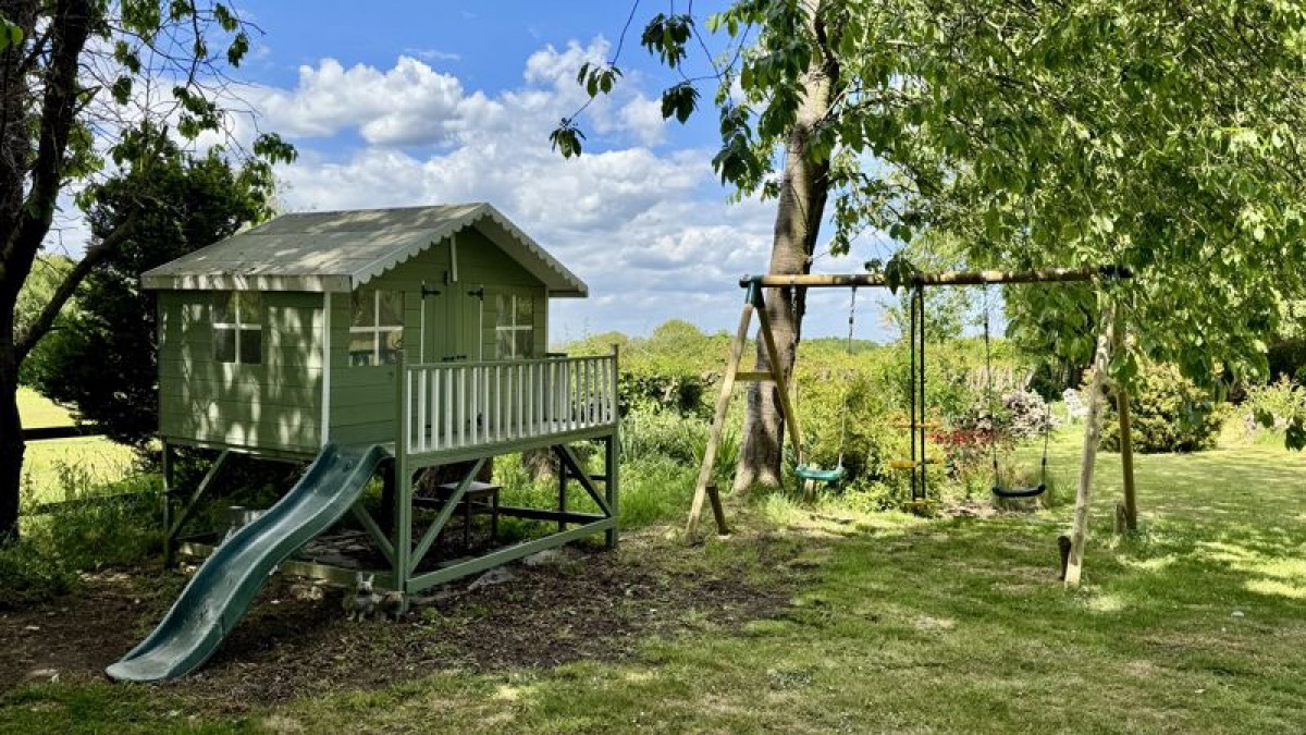 Images for Willow Cottage, Brook Street, Hemswell