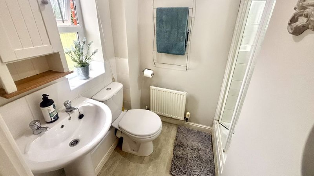 Images for Oak Tree Drive, Witham St. Hughs