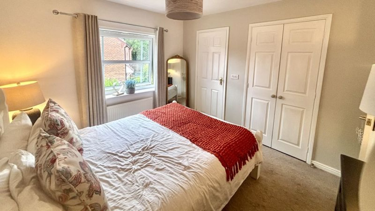 Images for Oak Tree Drive, Witham St. Hughs