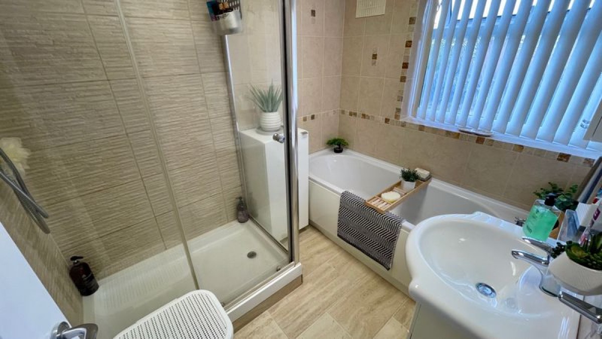 Images for King Edward Crescent, Woodhall Spa
