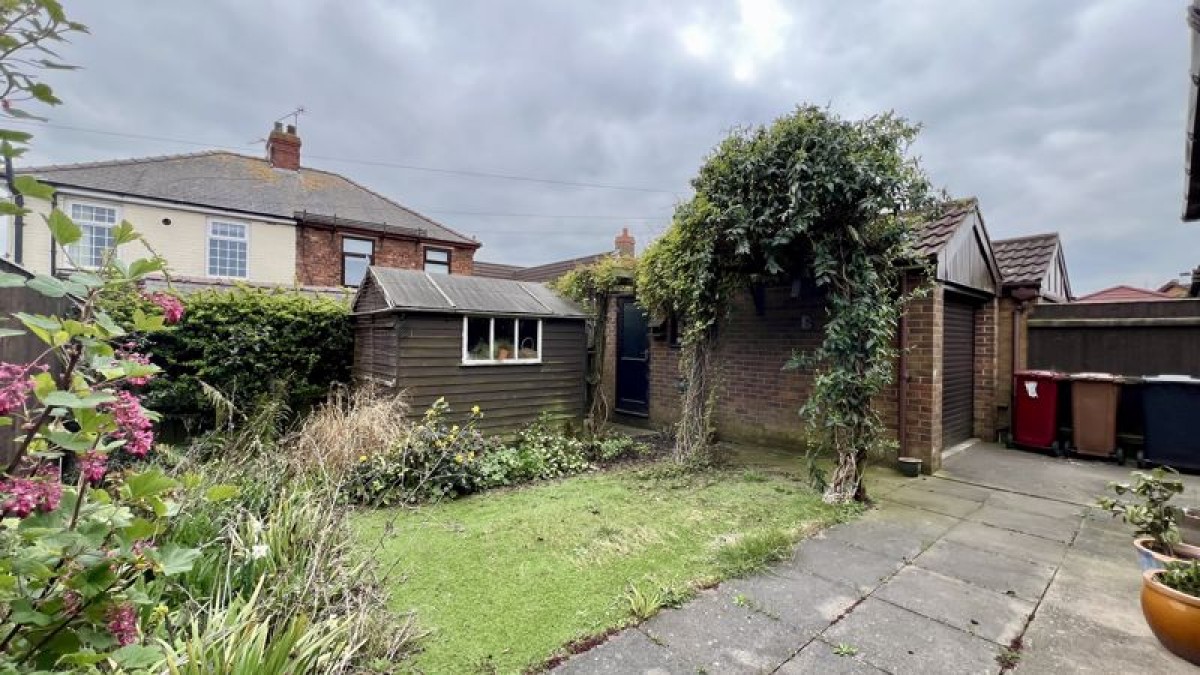Images for Hunts Close, Broughton