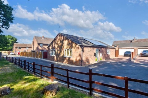 Cheshire Lane, Witham St. Hughs, Lincoln
