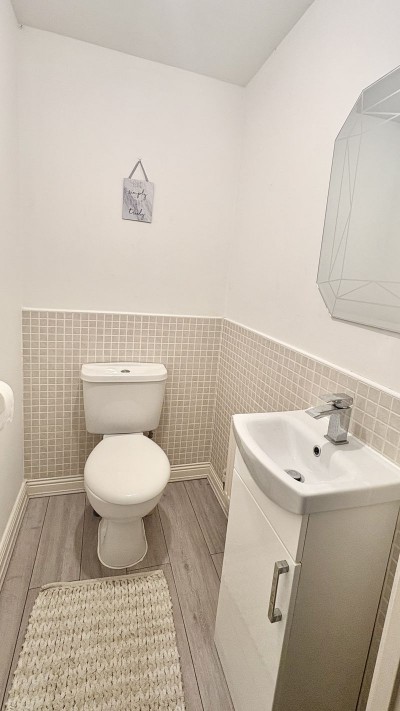 Images for Squirrel Chase, Witham St. Hughs, Lincoln EAID:Starkey & Brown Scunthorpe BID:Starkey&Brown Lincoln