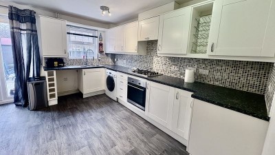 Images for Squirrel Chase, Witham St. Hughs, Lincoln EAID:Starkey & Brown Scunthorpe BID:Starkey&Brown Lincoln