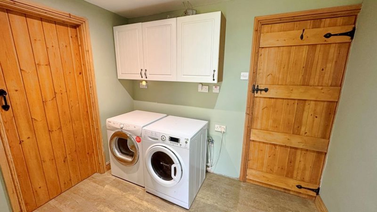 Images for Hall Farm Cottage, Main Street, South Scarle, Newark