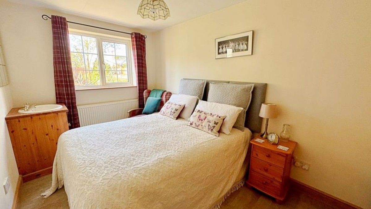 Images for Hall Farm Cottage, Main Street, South Scarle, Newark