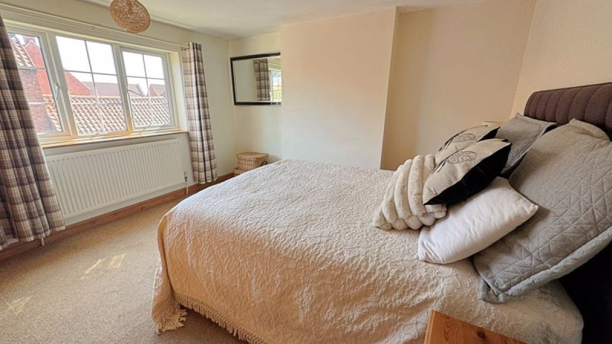 Images for Hall Farm Cottage, Main Street, South Scarle, Newark
