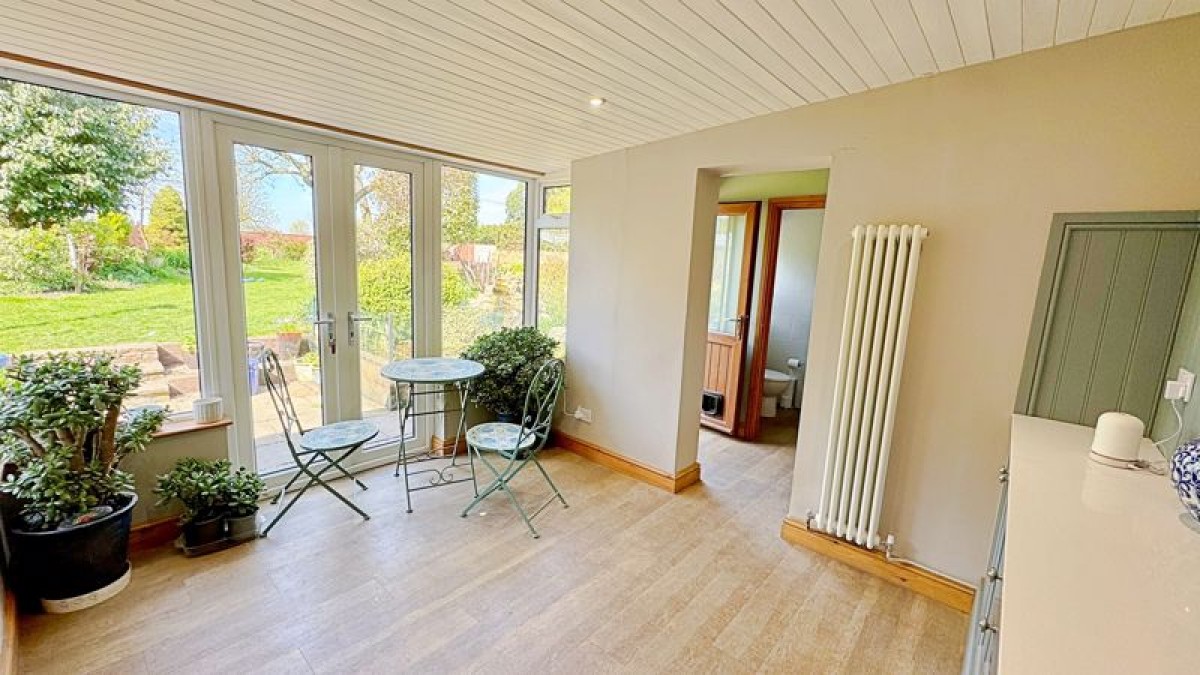 Images for Hall Farm Cottage, Main Street, South Scarle, Newark