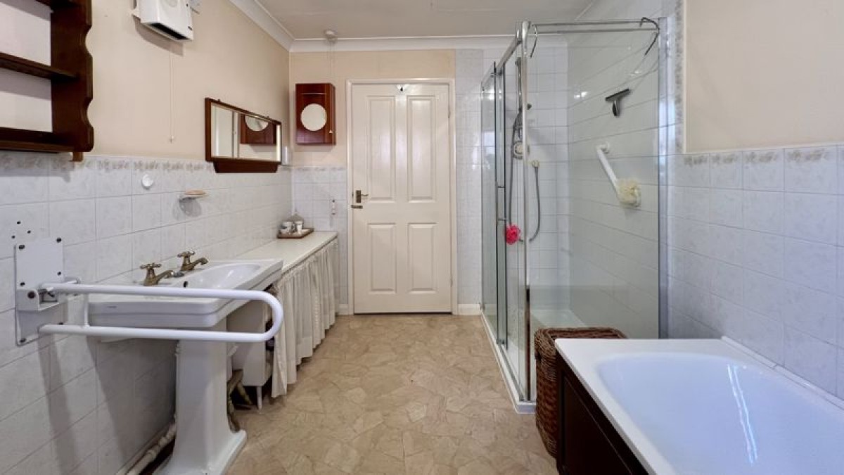 Images for Hart Lane, Winterton
