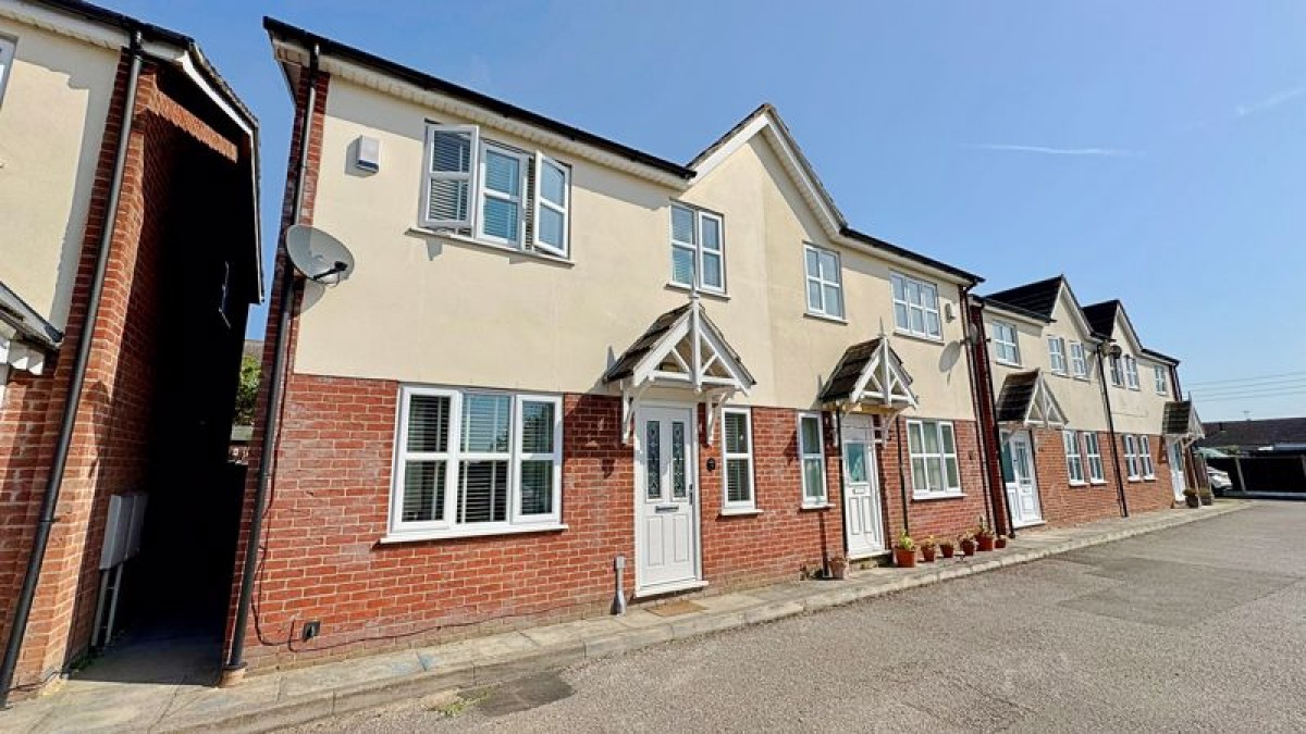 Images for The Close, Fiskerton, Lincoln