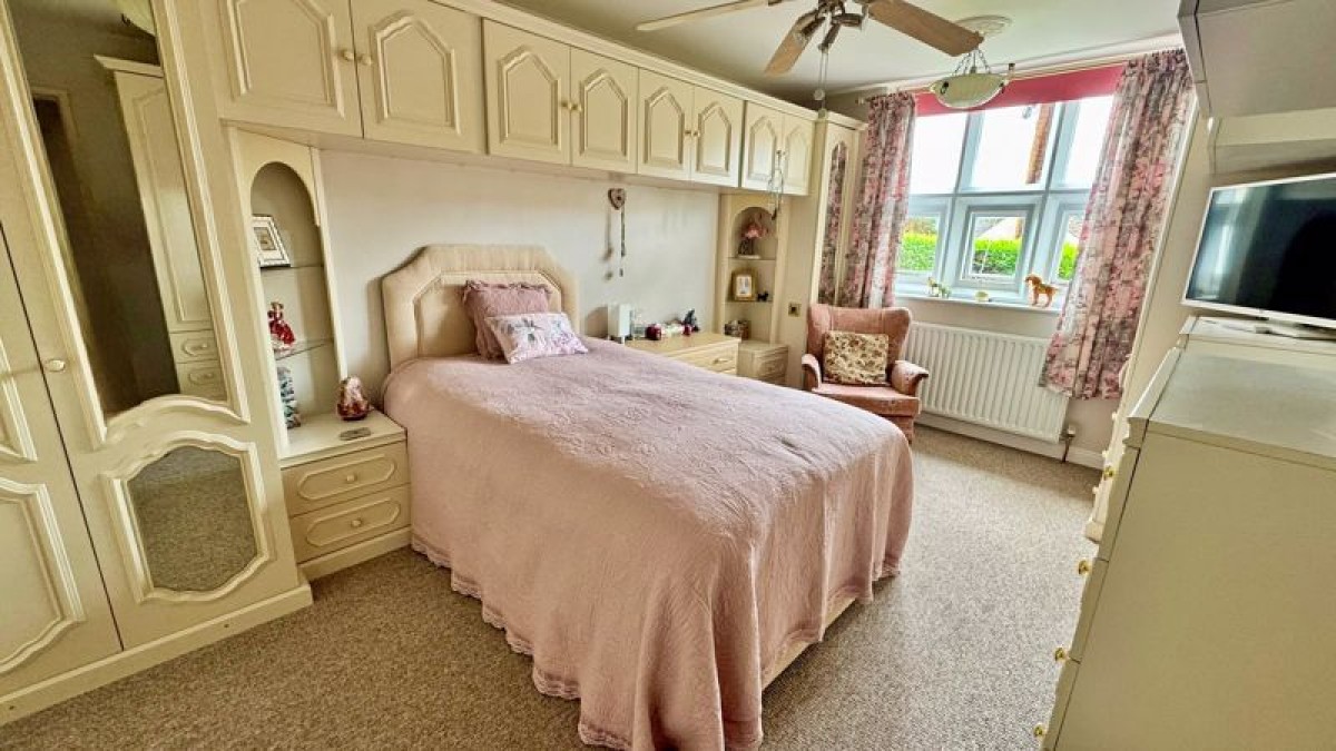 Images for Martin Road, Timberland, Lincoln