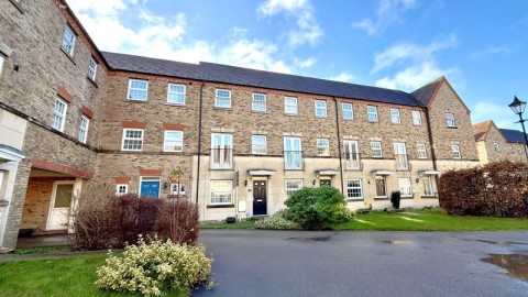 View Full Details for Squirrel Chase, Witham St. Hughs, Lincoln