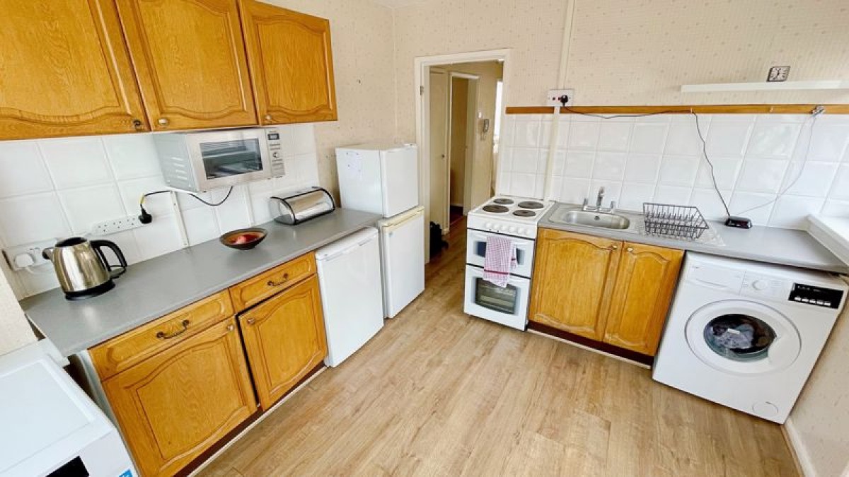 Images for Meadowlake Crescent, Lincoln
