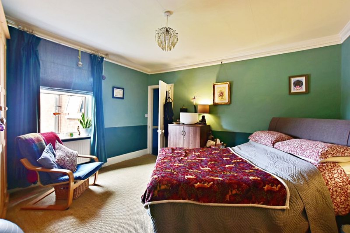 Images for Queens Crescent, Lincoln