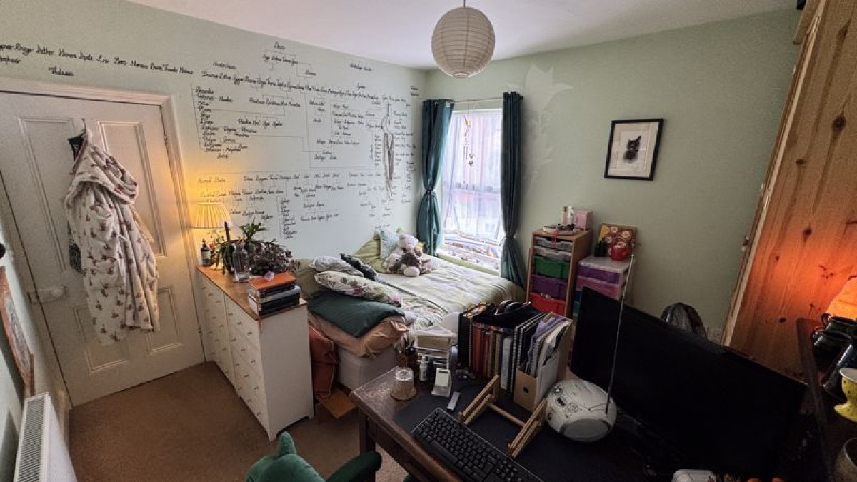 Images for Queens Crescent, Lincoln