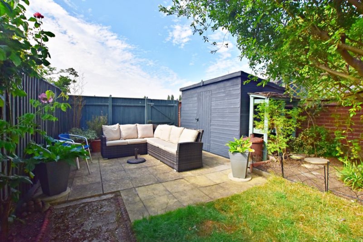 Images for Queens Crescent, Lincoln