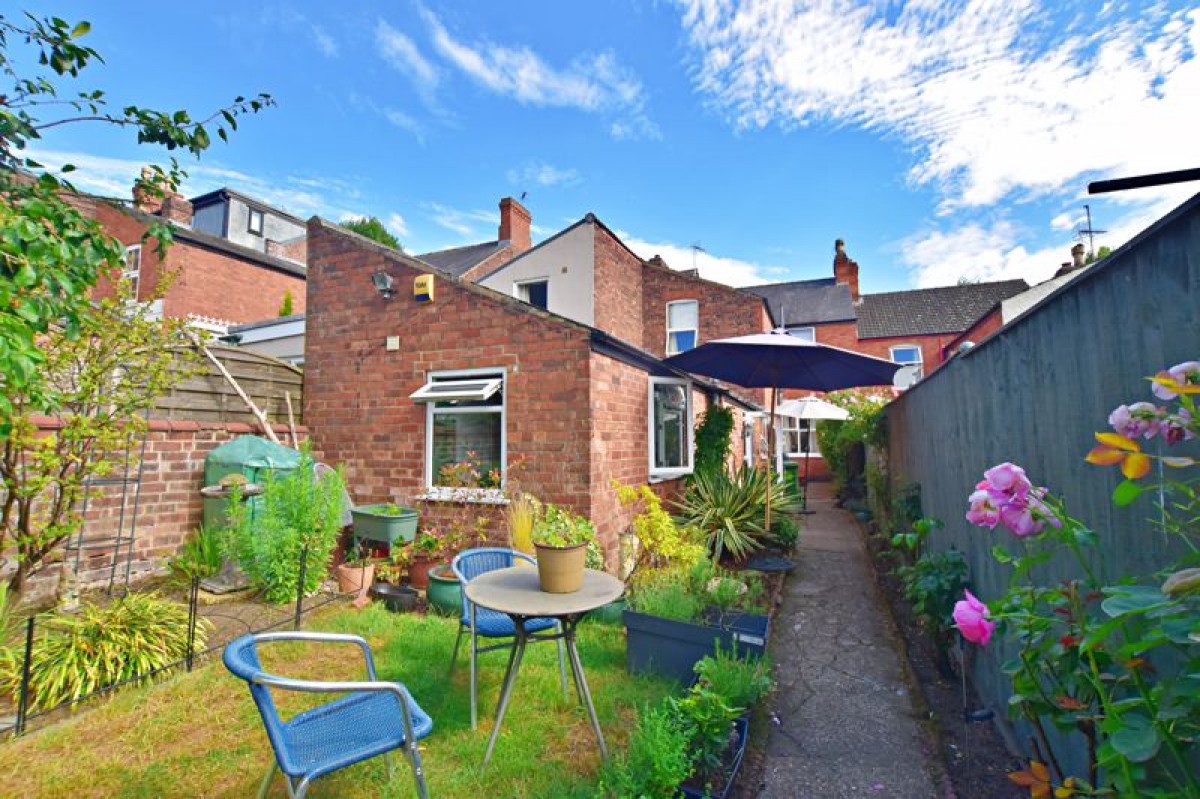 Images for Queens Crescent, Lincoln