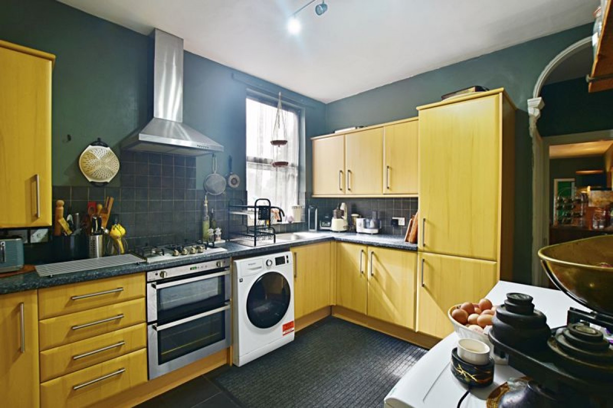 Images for Queens Crescent, Lincoln