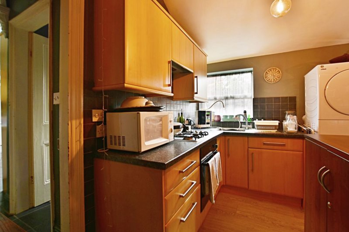 Images for Queens Crescent, Lincoln