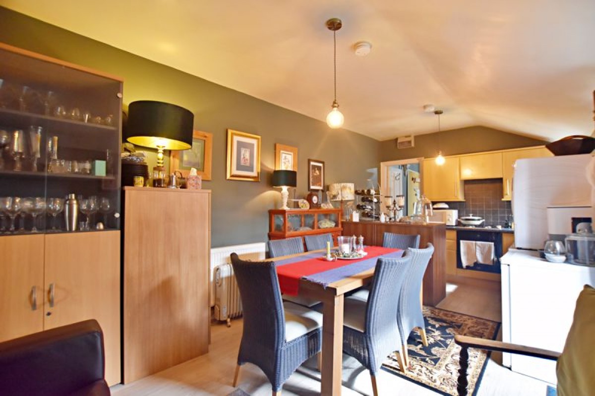 Images for Queens Crescent, Lincoln