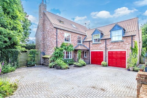 View Full Details for Woodchester Court, North Hykeham, Lincoln