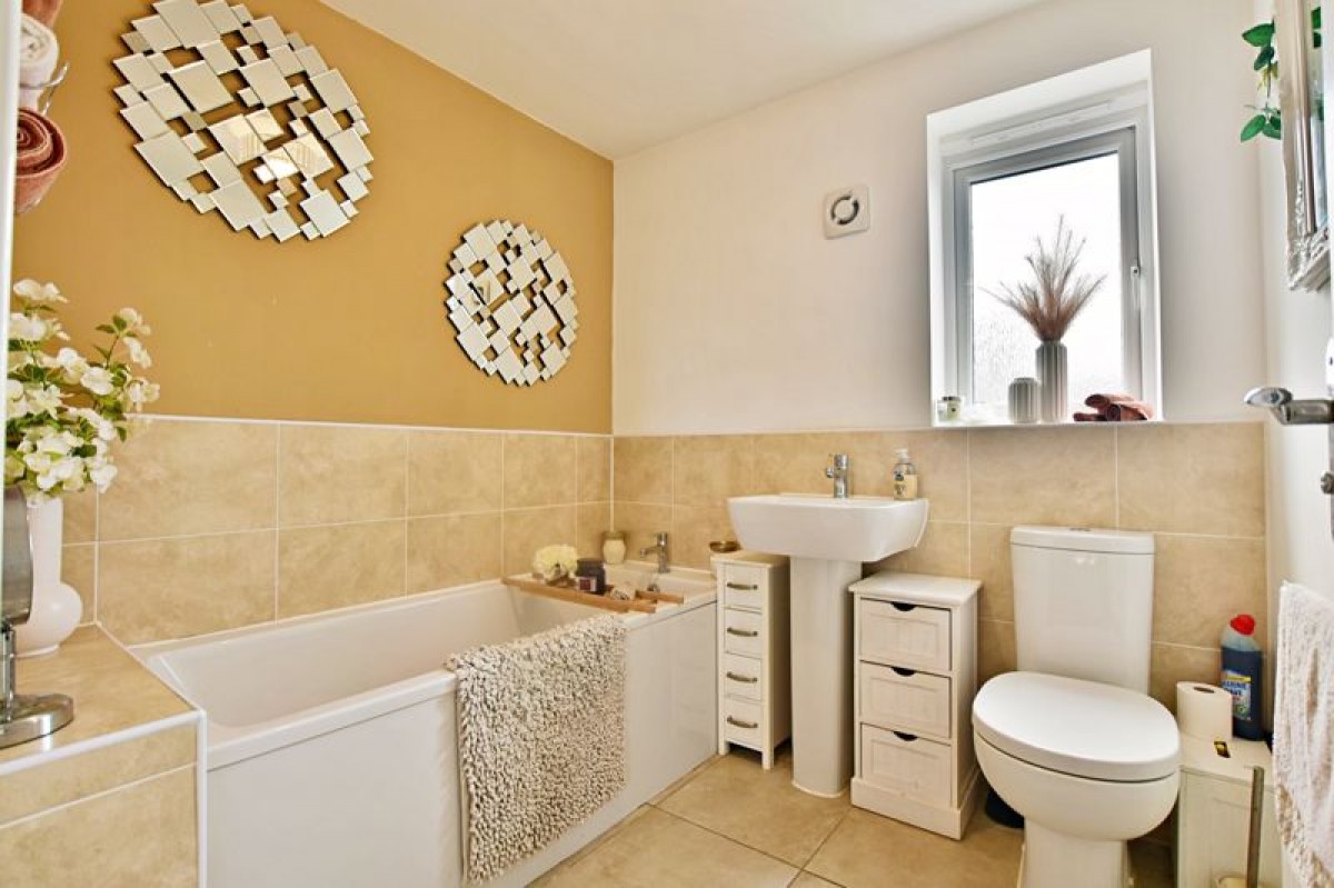 Images for Long Holt Close, Carlton Boulevard, Lincoln