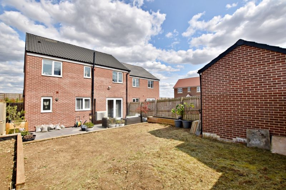 Images for Long Holt Close, Carlton Boulevard, Lincoln