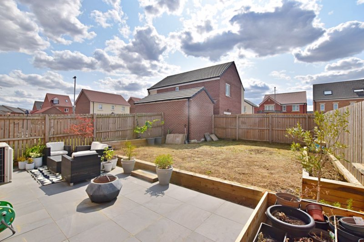 Images for Long Holt Close, Carlton Boulevard, Lincoln