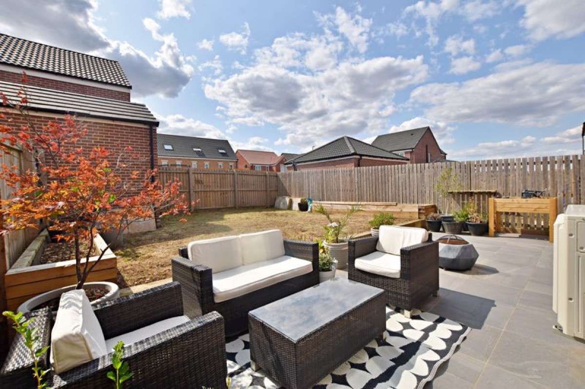 Images for Long Holt Close, Carlton Boulevard, Lincoln